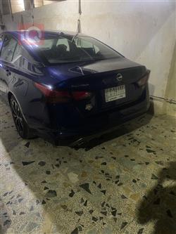 نيسان ألتيما